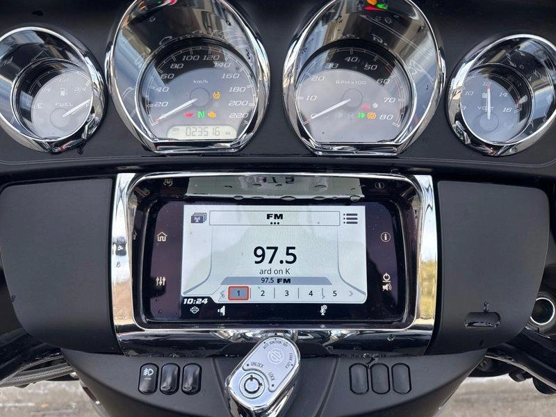 2024 Harley-davidson Flhtcutg - Tri Glide Ultra Classic alt