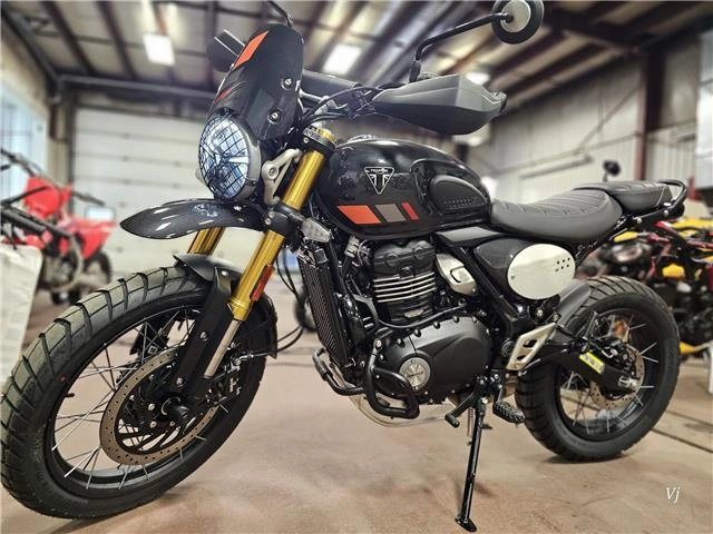 2026 Triumph Scrambler 400 Xc alt