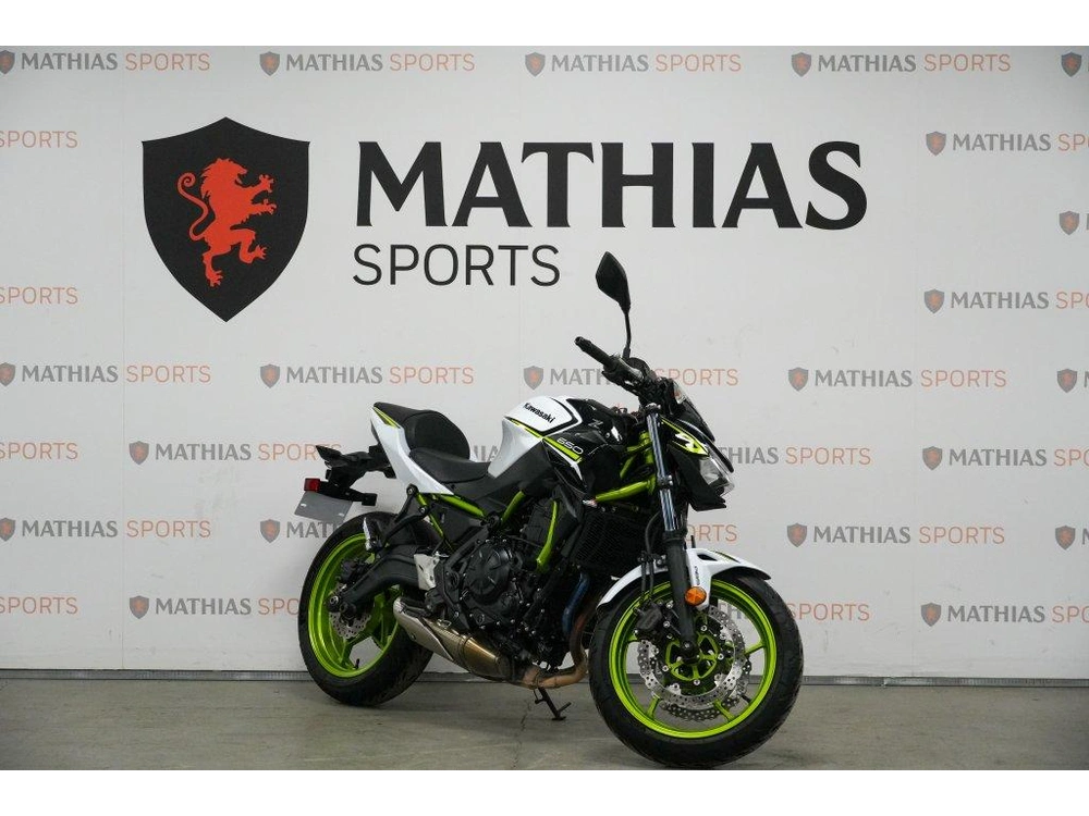 Kawasaki Z650 2021 alt