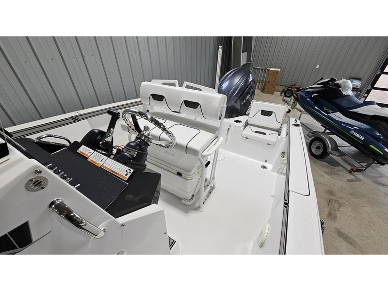 2023 Wellcraft Fisherman 202 alt