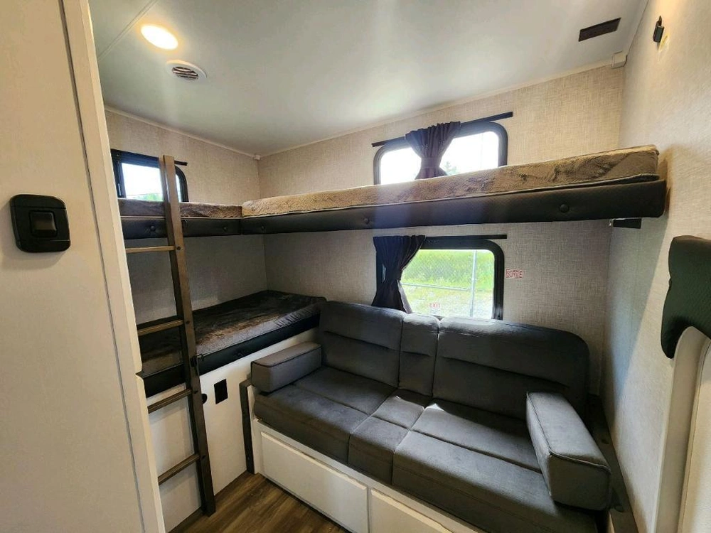 Jayco Eagle Ht 31qcd 2025 alt