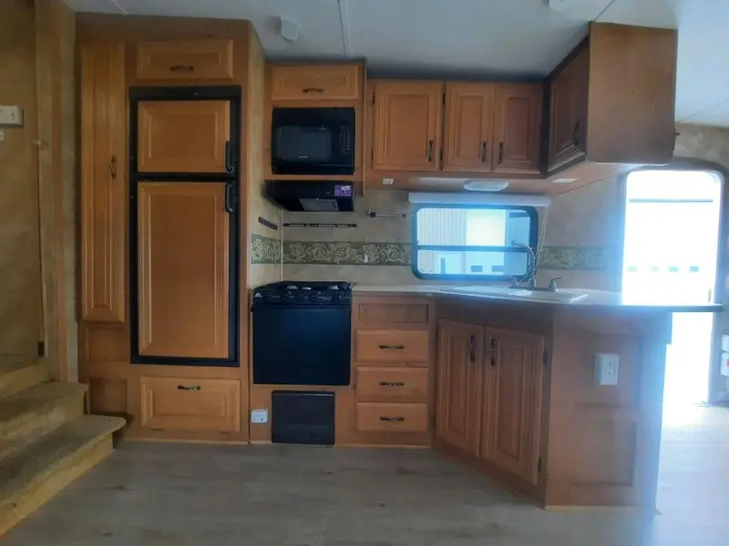 2007 Keystone RV Laredo 28RL thumbnail 15