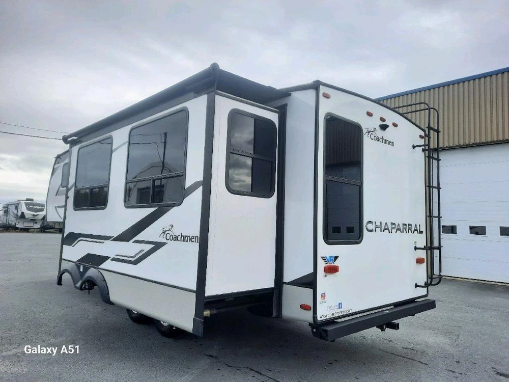 Coachmen Chaparal 25re 2023 alt