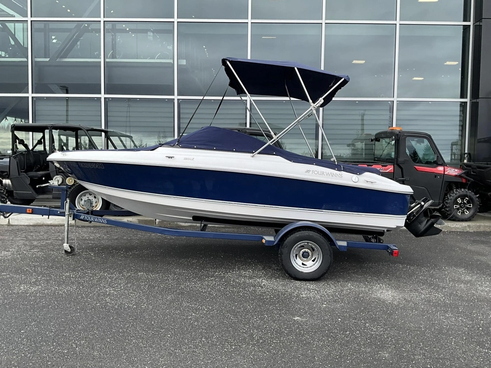 Four Winns 200 2011 alt