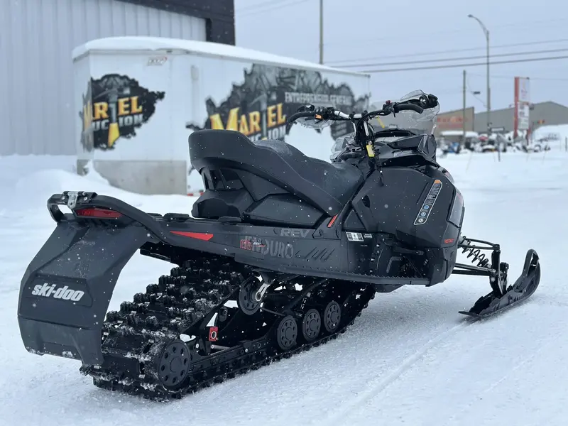 2020 Ski-Doo RENEGADE ENDURO 850 E-TEC 137 VENDU TEL QUEL SANS GARANTIE