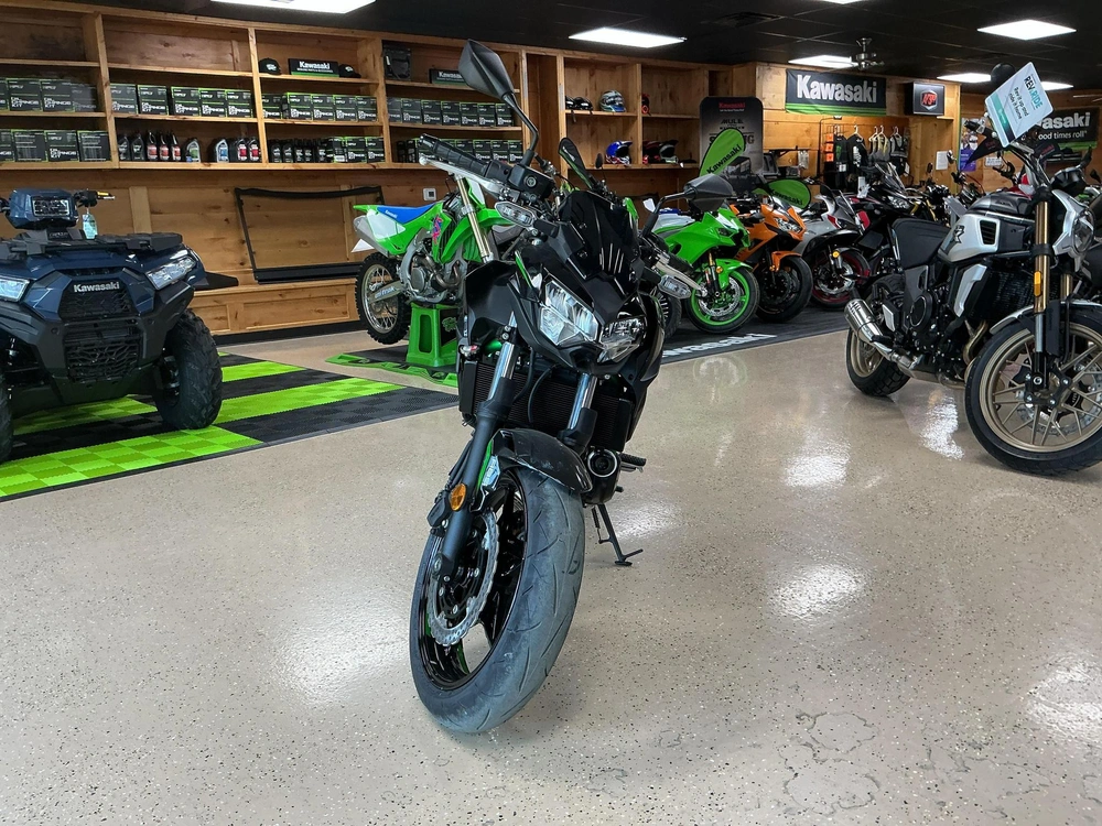 2025 Kawasaki Z650 Abs Abs alt