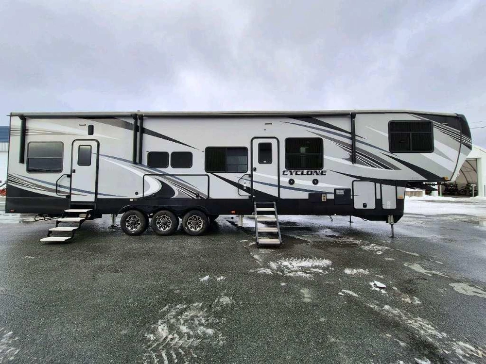 Heartland Cyclone 4101 2020 alt