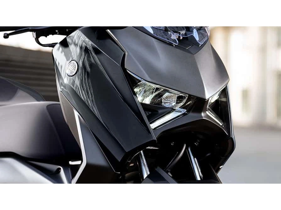 Yamaha Xmax 2025 alt