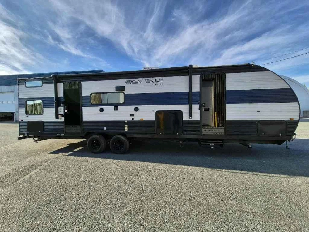 Cherokee Grey Wolf 27dbh 2023 alt