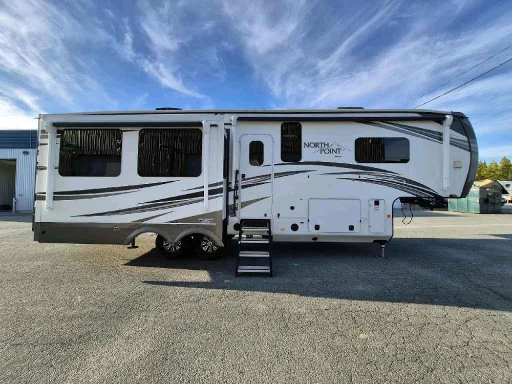 Jayco North Point 310rlts 2021 alt