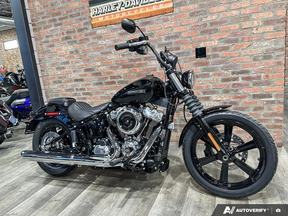 2026 Harley-davidson Street Bob alt