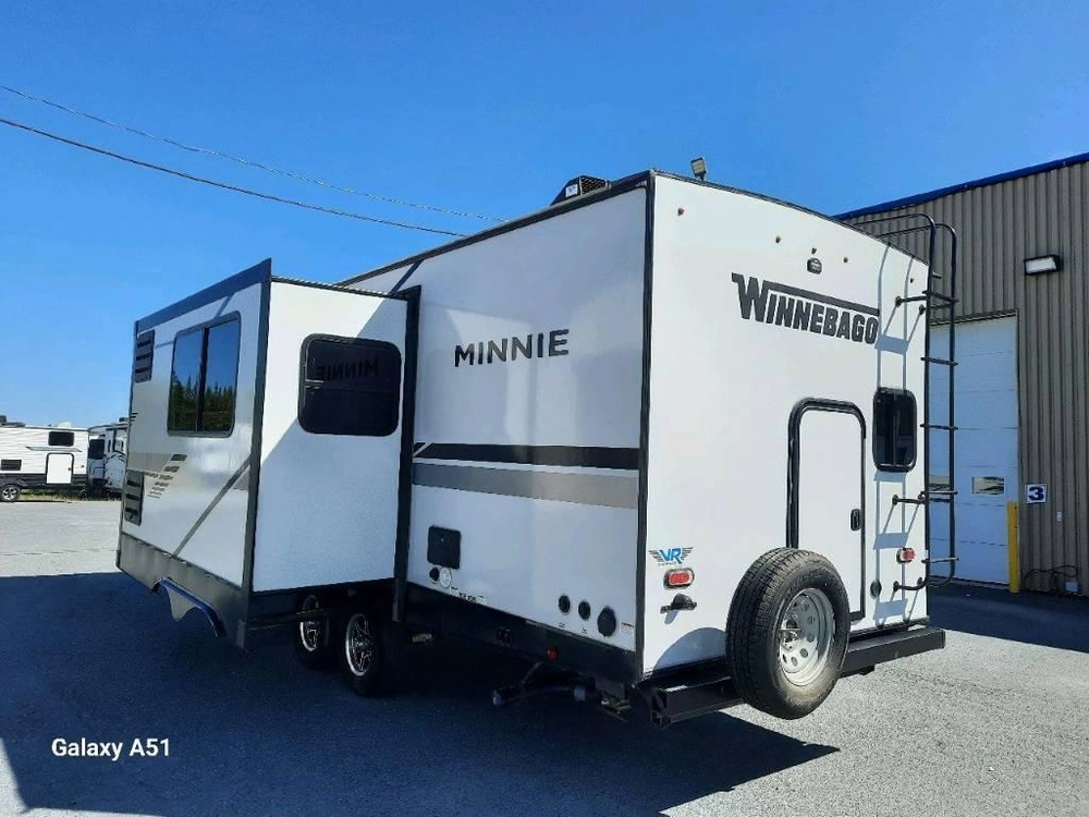 Winnebago Minnie 2301bhs 2022 alt