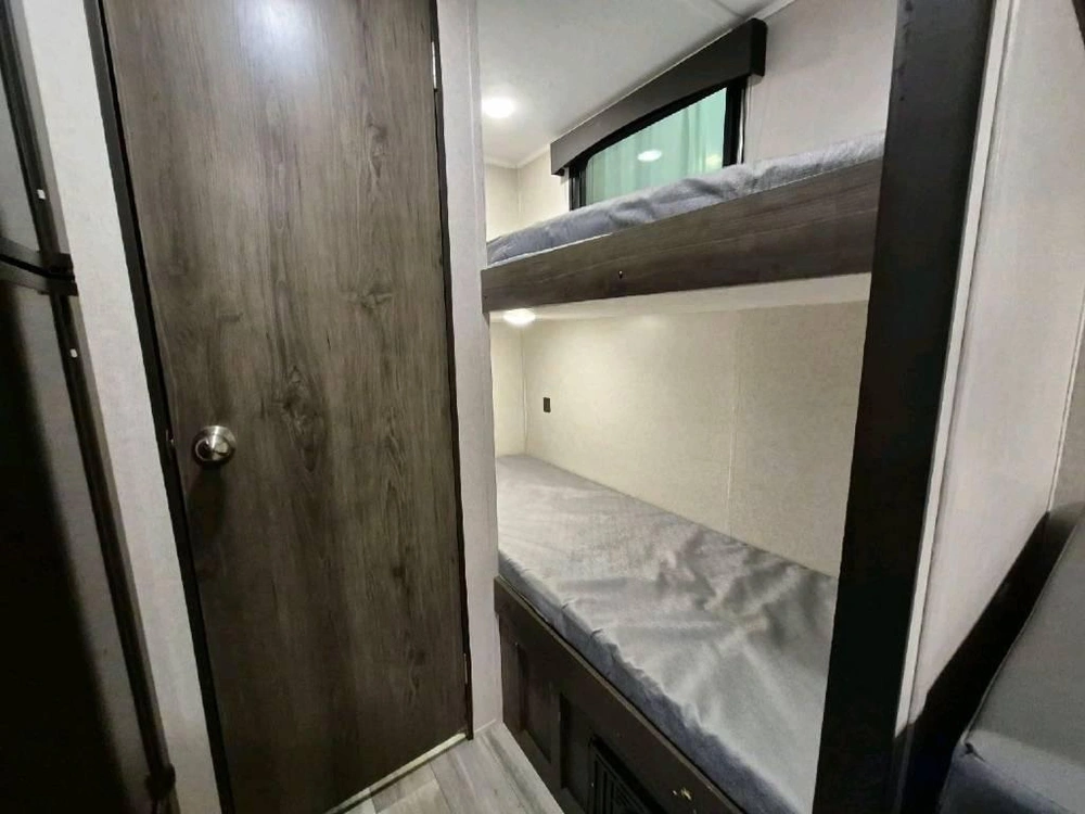 Coachmen Viking 17bh 2021 alt