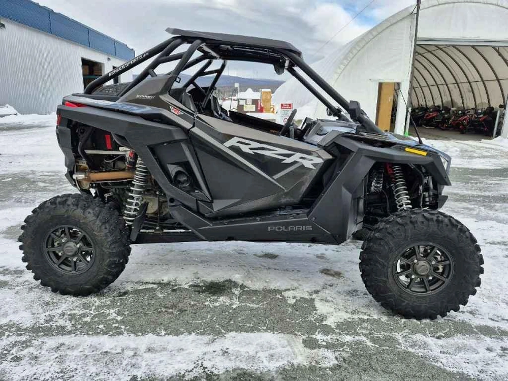 Polaris Rzr Pro Xp Ultimate 2024 alt