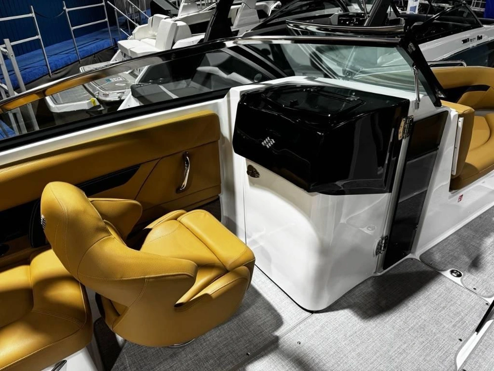 Four Winns Hd5 6.2l/b3 Dts 2026 alt