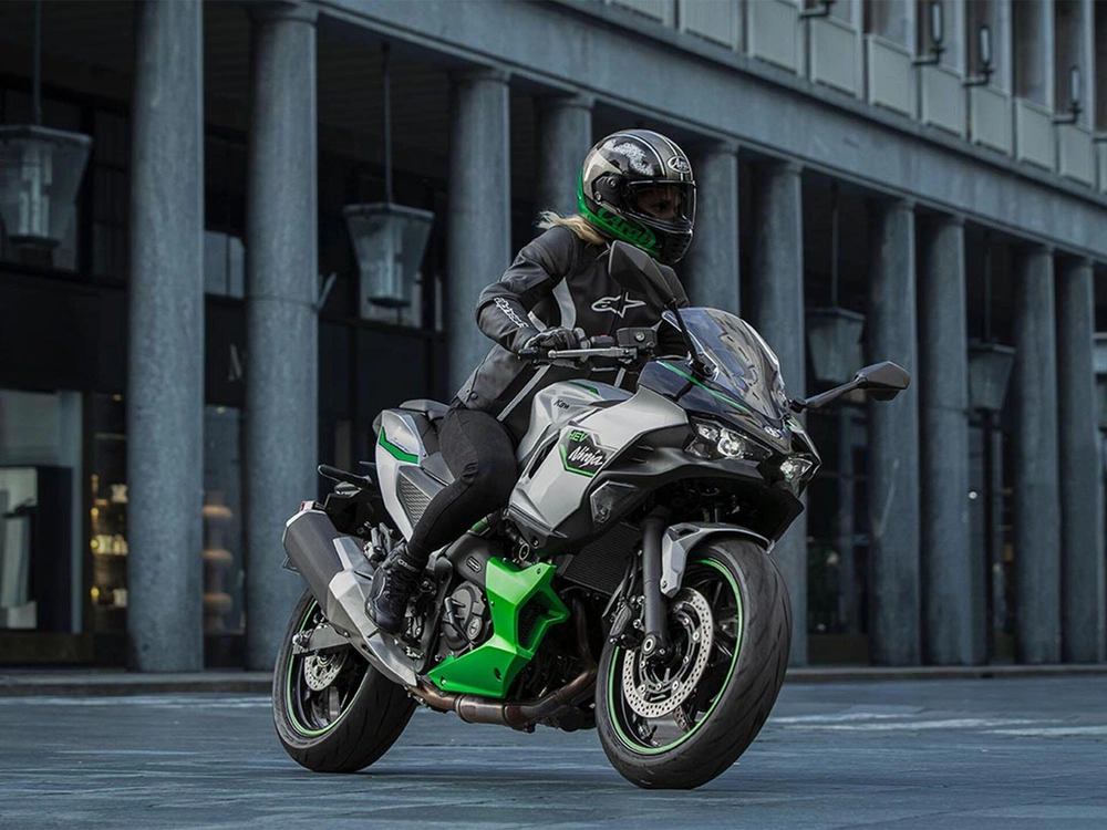 2024 Kawasaki Ninja�� 7 Hybrid Abs Hybrid Abs alt
