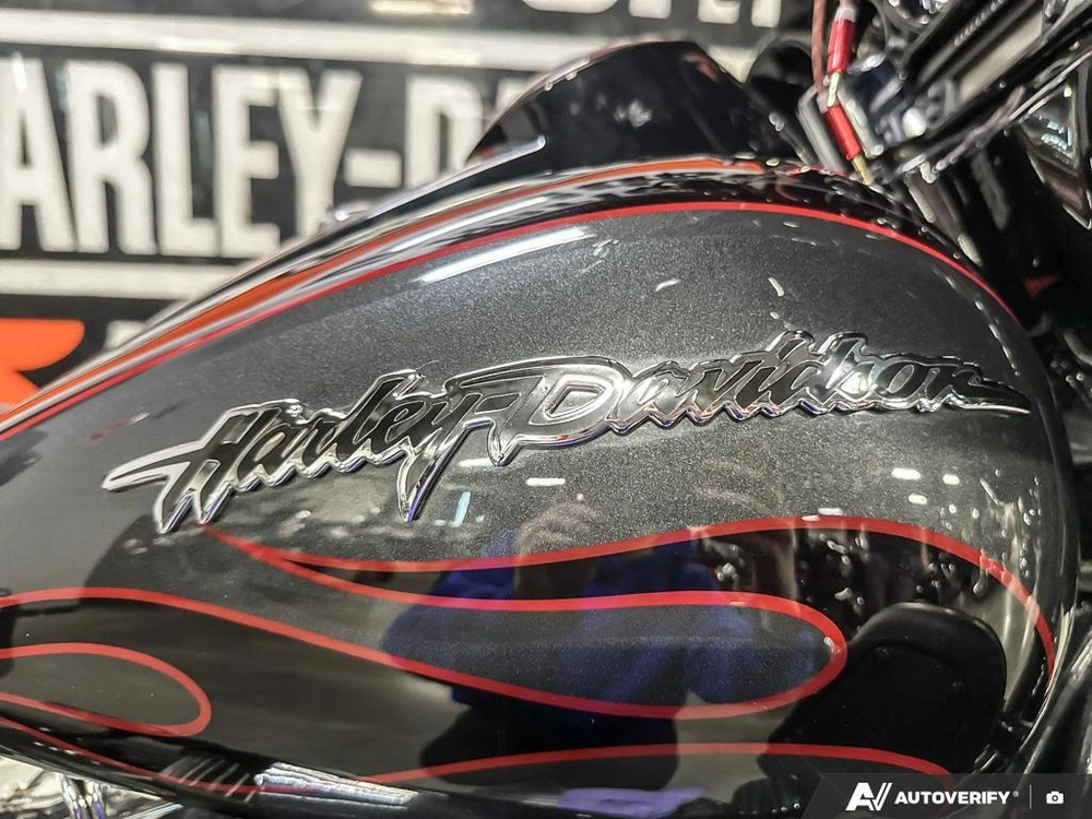 2010 Harley-davidson Cvo Ultra Classic alt