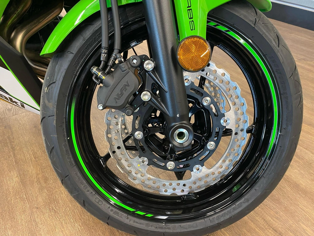 2025 Kawasaki Ninja® 650 Abs Abs alt