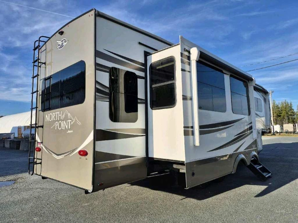 Jayco North Point 310rlts 2021 alt
