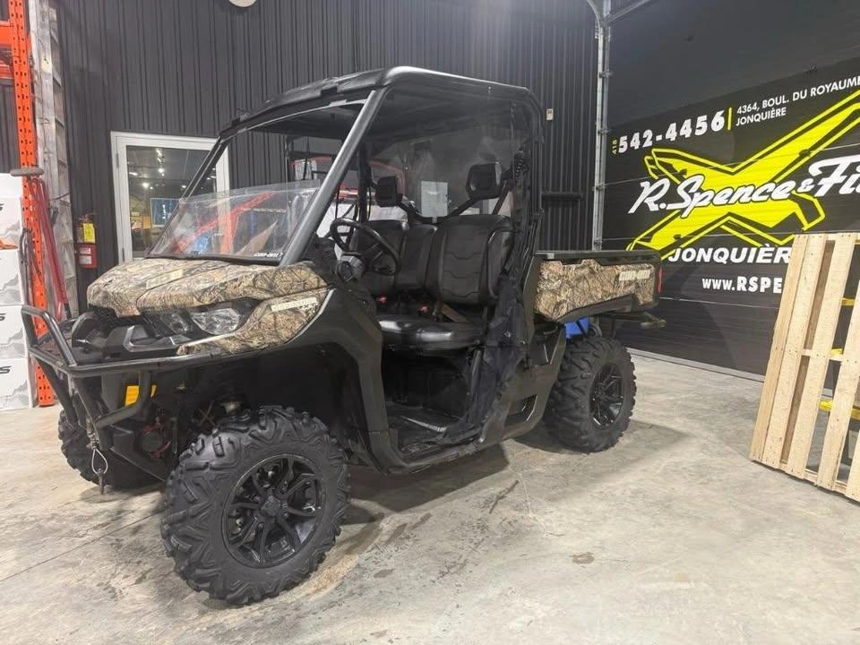 Can-am Defen Hd8 2016 alt