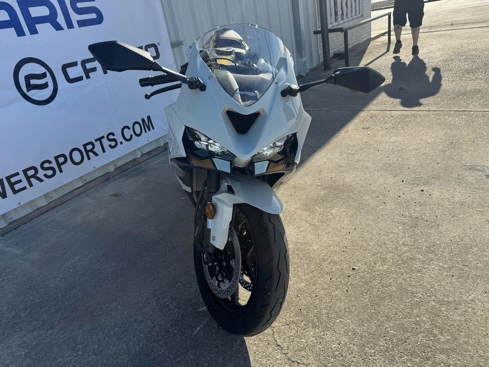 2026 Kawasaki Ninja® Zx™-6r Base Base alt
