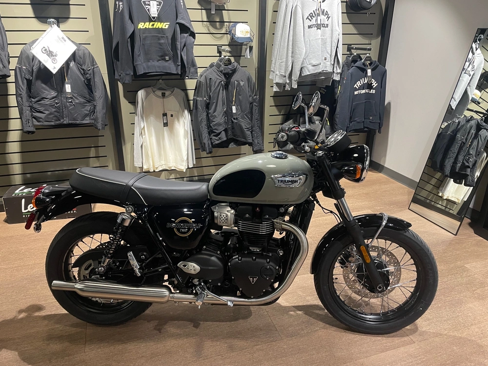 2026 Triumph Bonneville T100 - Stone Gray alt