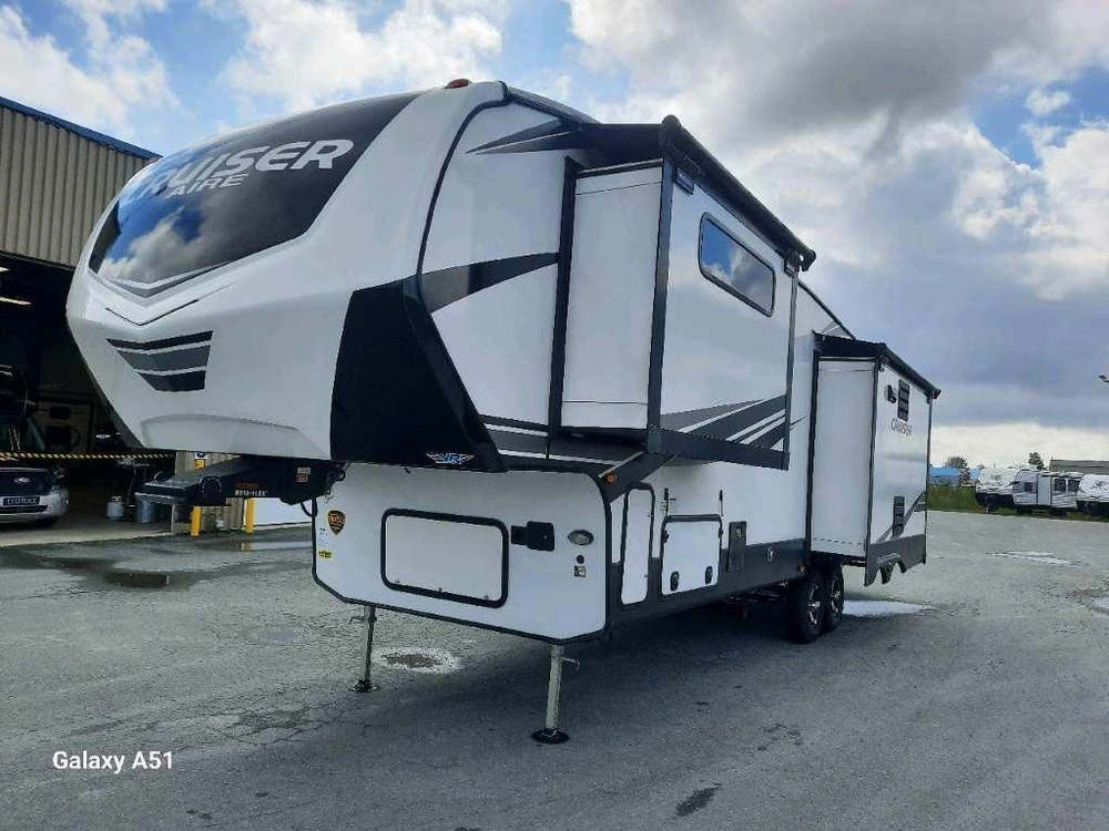 Crossroads Cruiser Aire 31si 2022 alt