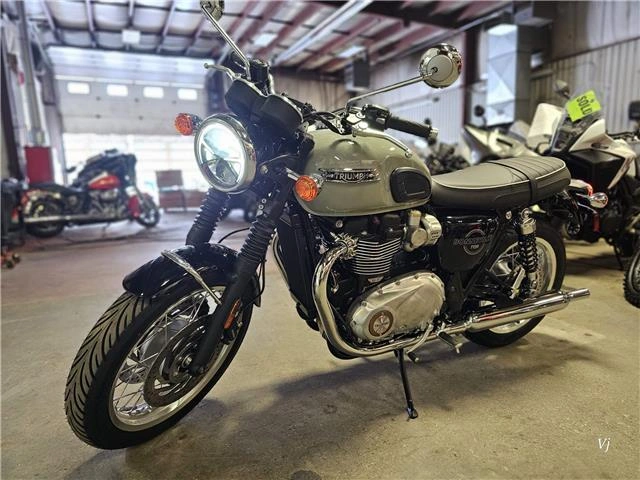 2026 Triumph Bonneville T120 alt