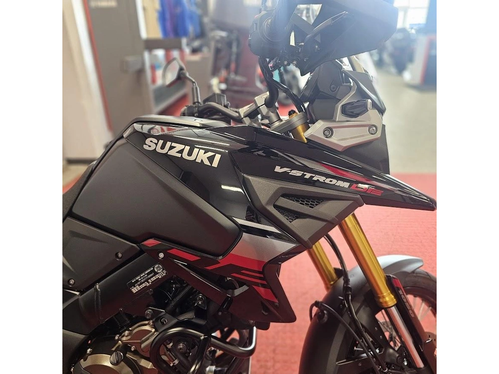2026 Suzuki V-strom 1050de alt
