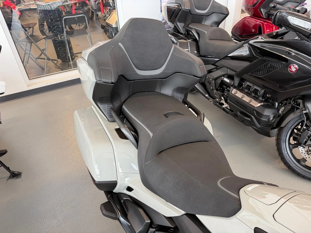 Honda Goldwing 1800 Dct Tourer Gold Wing 2026 alt