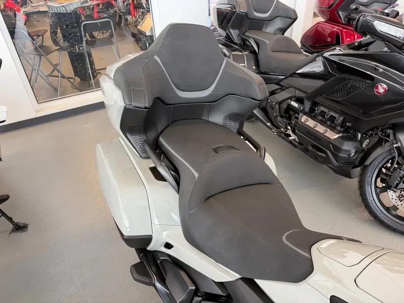2026 Honda GoldWing 1800 DCT Tourer Gold Wing