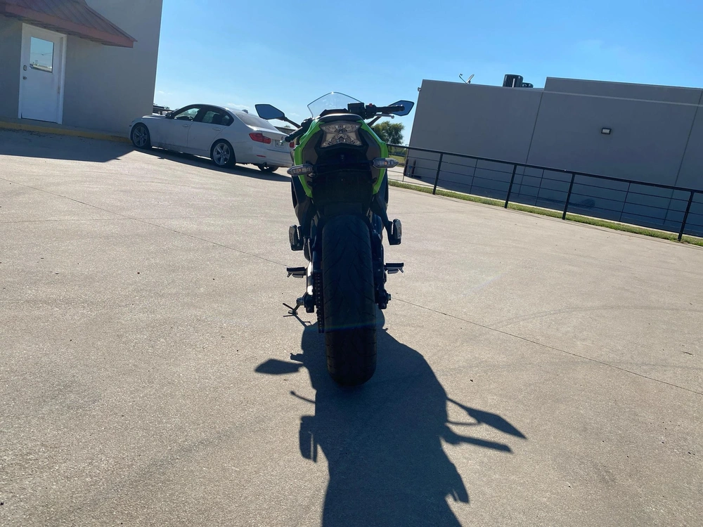 2024 Kawasaki Ninja�� 650 Abs Krt Edition alt