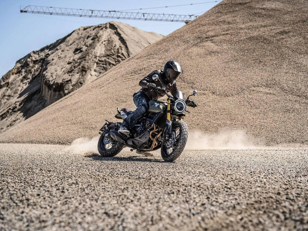 2023 Other Seiemmezzo Scr alt