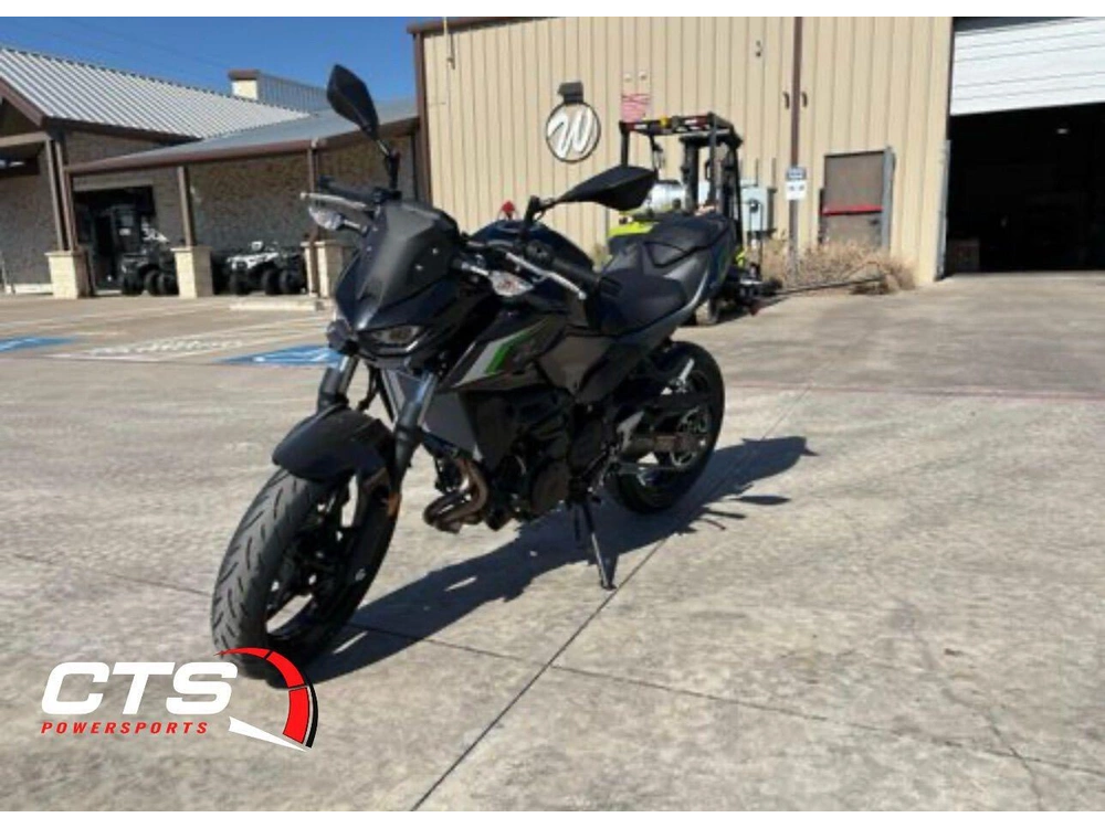 2025 Kawasaki Z500 Abs Abs alt