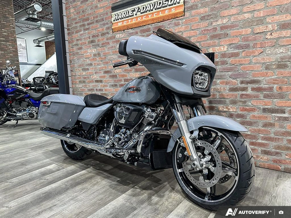 2026 Harley-davidson Street Glide alt