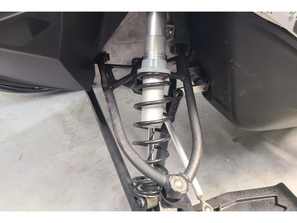 2019 Bombardier Backcountry 850 alt