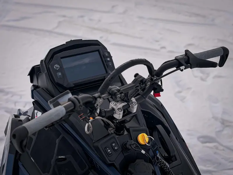 2026 Polaris RMK PRO 155 LE
