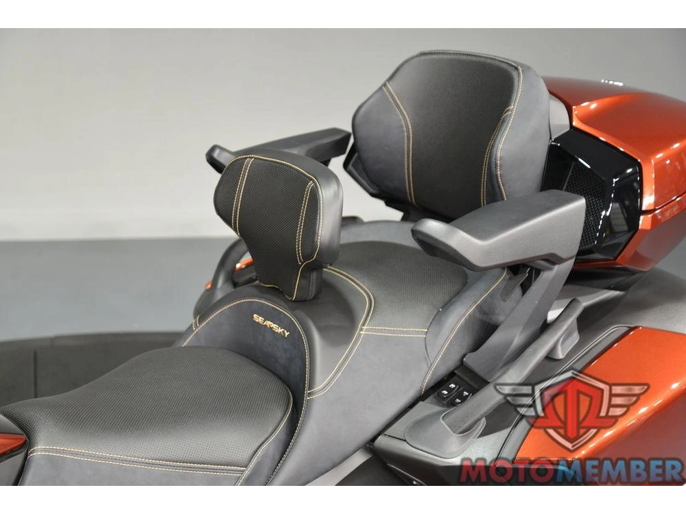 2026 Can-am Spyder Rt Sea-to-sky alt