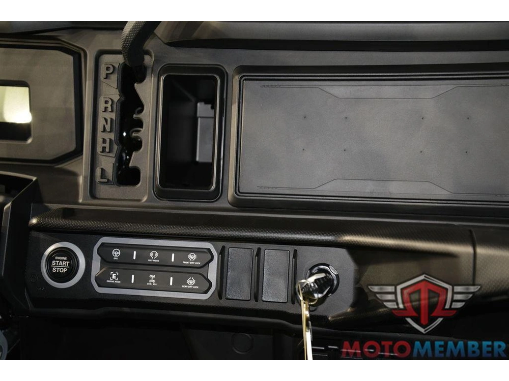 2026 Can-am Defender Max X Mr Hd11 With Half-doors alt