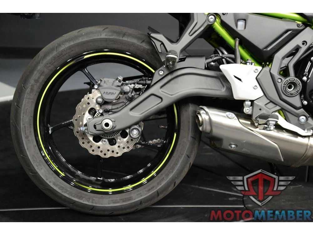 2022 Kawasaki Z650 alt