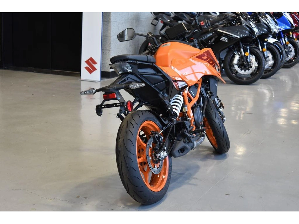 2024 Ktm 390 Duke alt