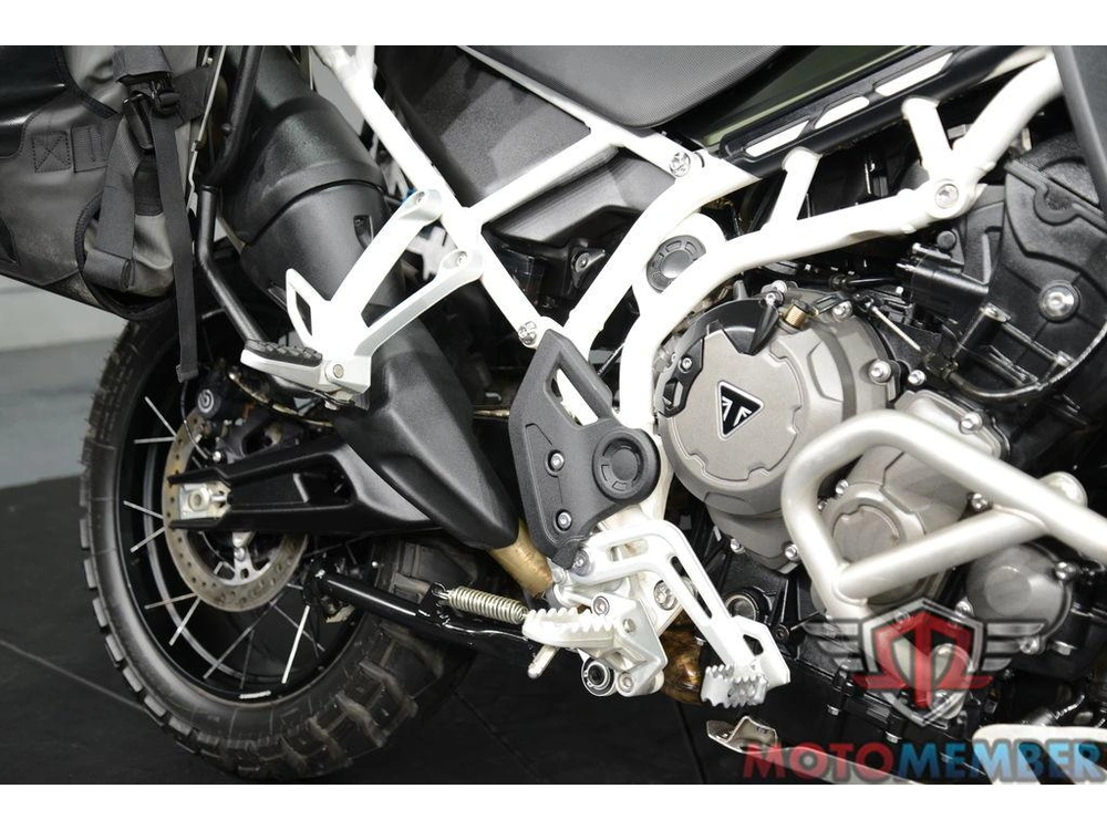 2020 Triumph Tiger 900 Rally Pro Matte Khaki Green alt