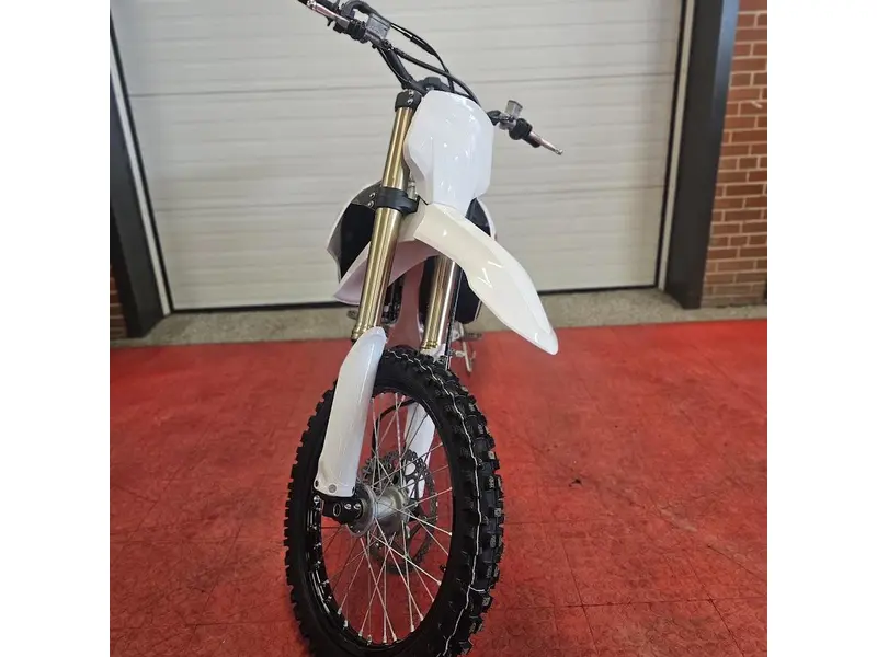 2026 Yamaha YZ 450F thumbnail 2