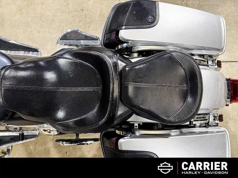 2019 Harley-Davidson Moto Harley-Davidson CVO ROAD GLIDE 2019