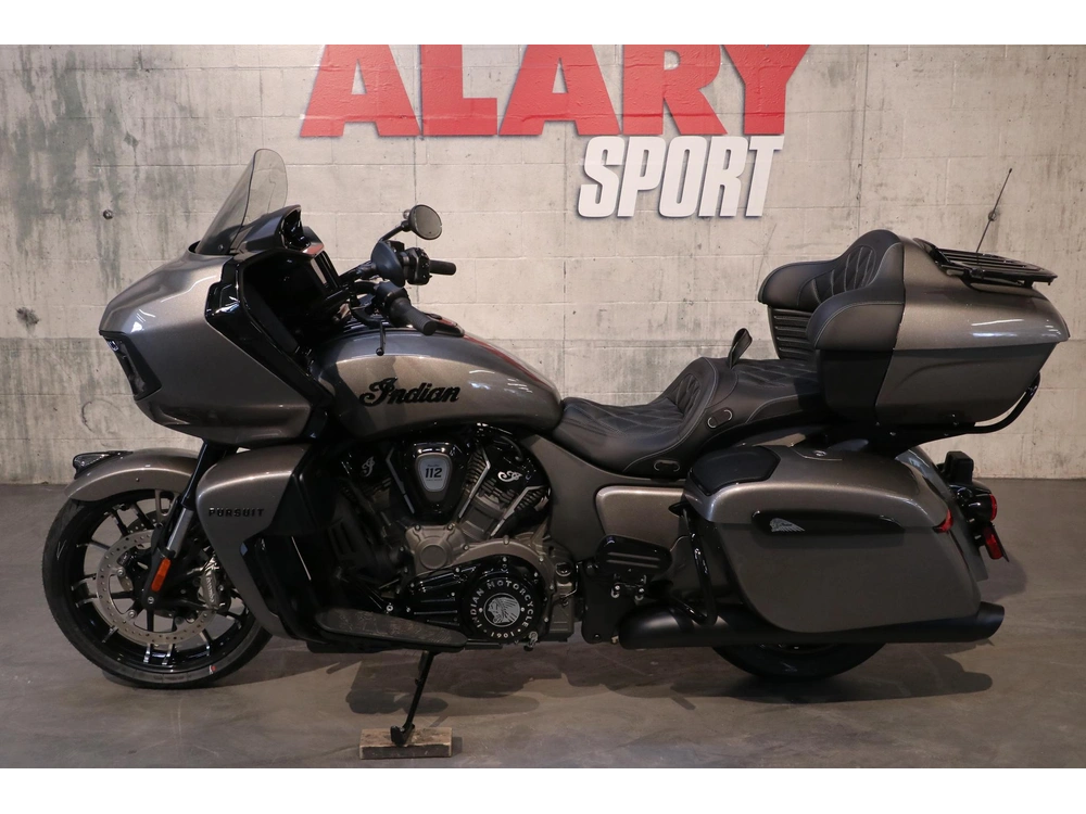2026 Indian Motorcycle Indian Pursuit Dark Horse 112 & Powerband Audio alt