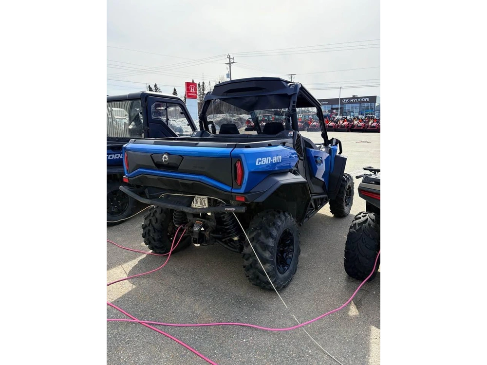 2023 Can-am Commander 700 Xt alt