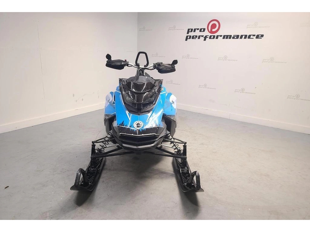 2019 Bombardier Backcountry 850 alt