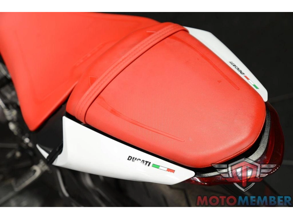 2024 Ducati Monster Plus Iceberg White alt