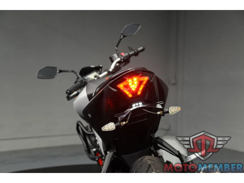 2020 Yamaha Mt-03 alt