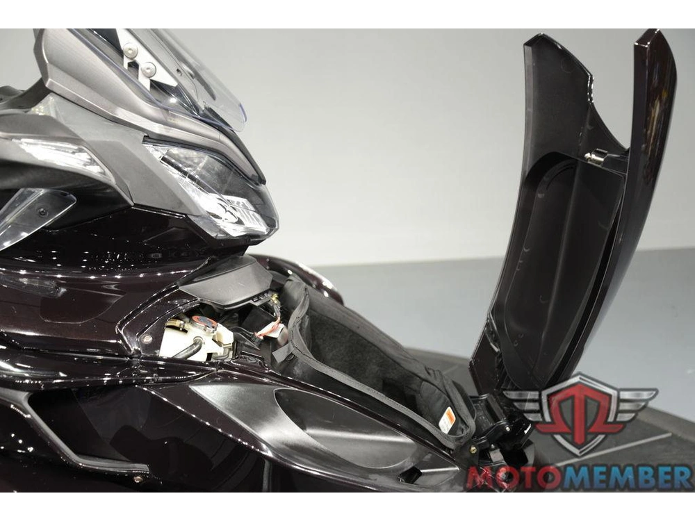 2014 Can-am Spyder® St Limited Se5 alt